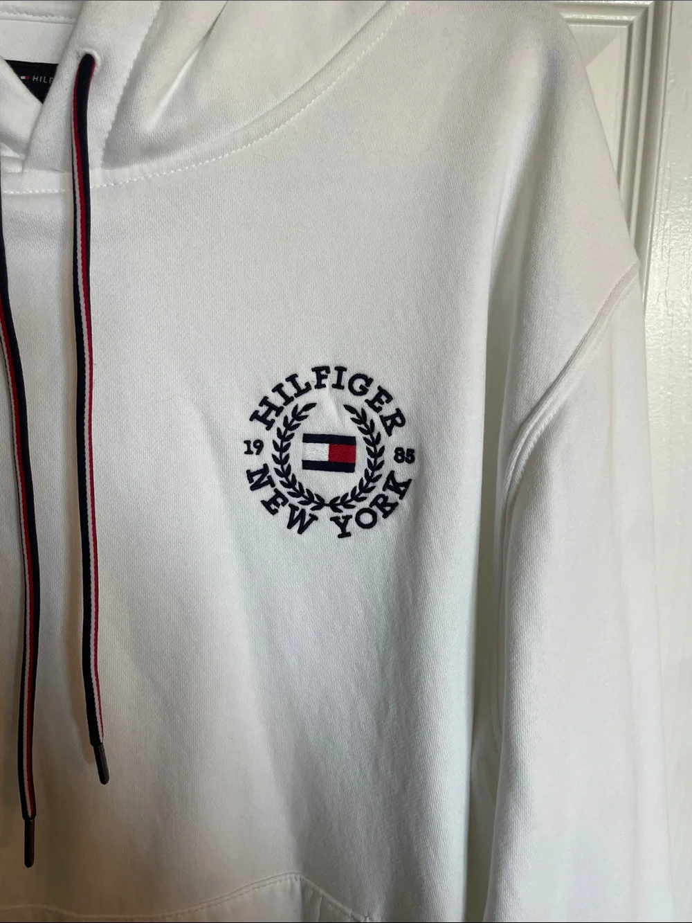 Tommy Hilfiger White Logo Pullover Hoodie with Contrast Drawstrings